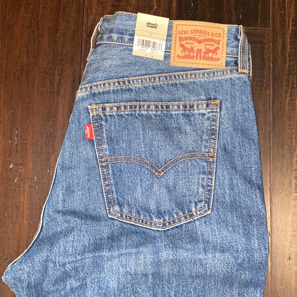 NWT Levi’s Low Pro Jeans